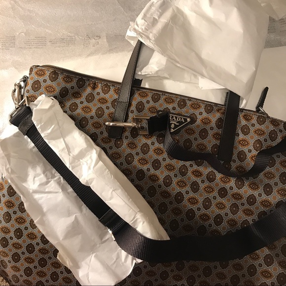 Prada Tote / Shoulder Bag - Picture 7 of 7